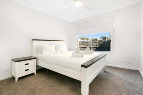 Easy Living Rosebud - Great Ocean Road Tourism 5