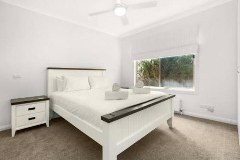 Easy Living Rosebud - Great Ocean Road Tourism 4