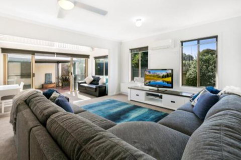 Easy Living Rosebud - Great Ocean Road Tourism 0