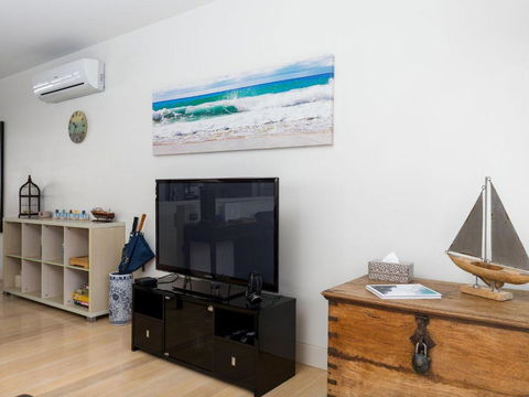Piana Apartment Two :: Jervis Bay Rentals - Great Ocean Road Tourism 5