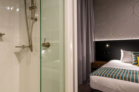 Elite Gold Coast - Great Ocean Road Tourism 7