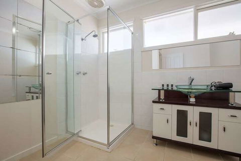 Spacious Comfortable Home In Wheelers Hill+pool - Great Ocean Road Tourism 4