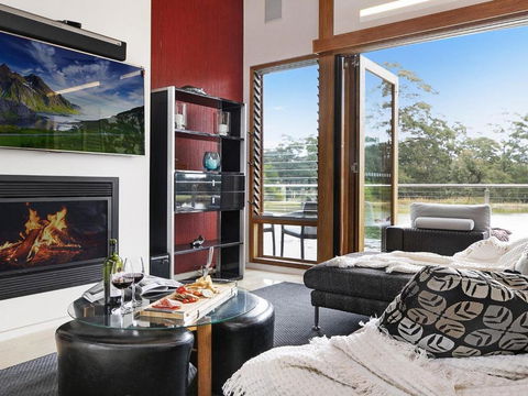 Casa Sul Lago Quite Simply A Very Special Place - Great Ocean Road Tourism 6