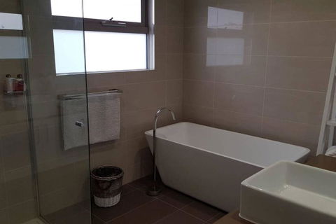 CHELSEA Family Home Close To Beach & Shops - Great Ocean Road Tourism 1