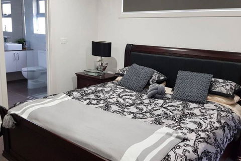 CHELSEA Family Home Close To Beach & Shops - Great Ocean Road Tourism 2