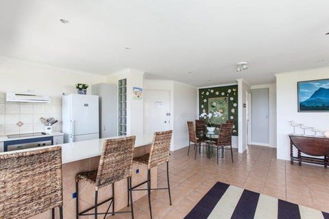 Home Away From Home With Sweeping Ocean Views Unit 12 60 Peregian Esplanade - Great Ocean Road Tourism 1