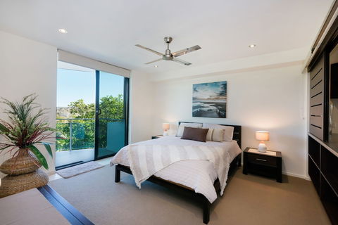 Stylish Beach Side Apartment Unit 5 33 Lorikeet Drive - Great Ocean Road Tourism 1
