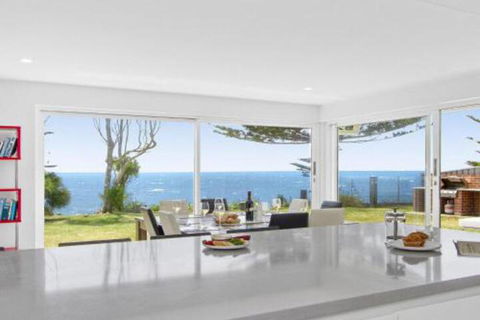 Karelda Absolute Waterfront Pet Friendly Property - Great Ocean Road Tourism 3