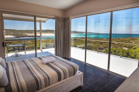 Hanson Bay Wildlife Sanctuary And Cabins - Great Ocean Road Tourism 5