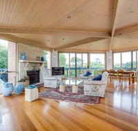 Latham Beach House - Great Ocean Road Tourism