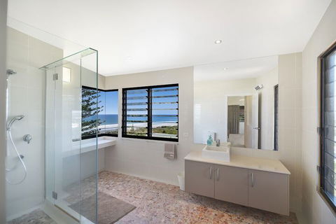 41 Pelican Street, Peregian Beach, Noosa Shire - Great Ocean Road Tourism 7