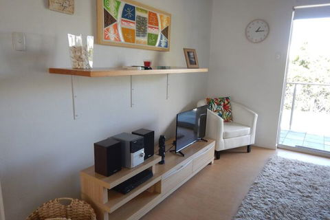 Unit 2 At 4 Pelican Street, Peregian Beach, Noosa Area - Great Ocean Road Tourism 3