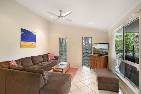 Beach Affair - 10 Callitris Crescent - Great Ocean Road Tourism 3