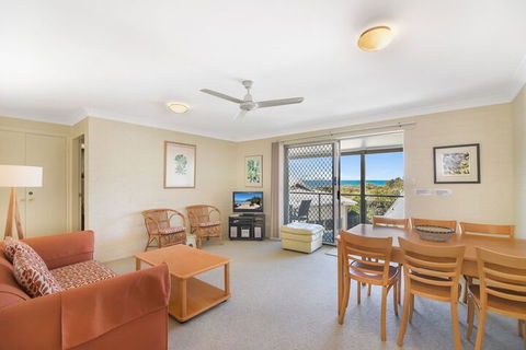 Unit 3 At 4 Pelican Street, Peregian Beach, Noosa Shire - Great Ocean Road Tourism 4