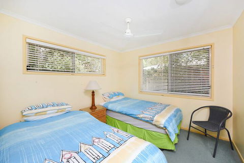 Sunbright 2/5 Petrel Street - Great Ocean Road Tourism 4