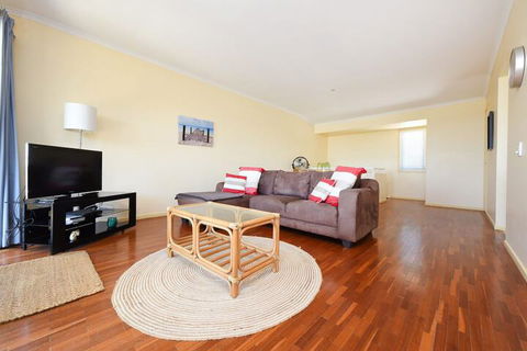 Sunbright 2/5 Petrel Street - Great Ocean Road Tourism 6