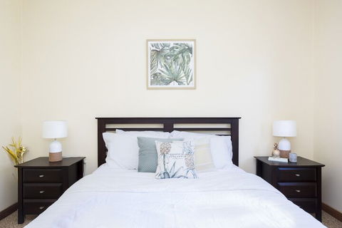 South Coast Getaway House Sleeping 8 Guests - Great Ocean Road Tourism 6