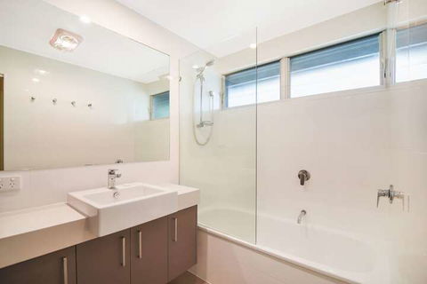 Summer Place - 24 Shearwater Street - Great Ocean Road Tourism 5
