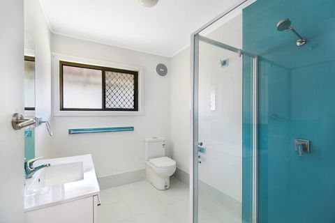 Chalet By The Sea, 10 Pelican Street, Peregian Beach - Great Ocean Road Tourism 1
