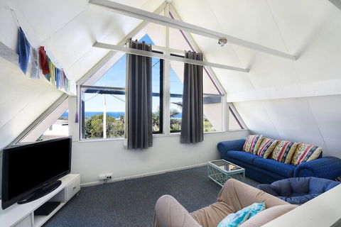 Chalet By The Sea, 10 Pelican Street, Peregian Beach - Great Ocean Road Tourism 3