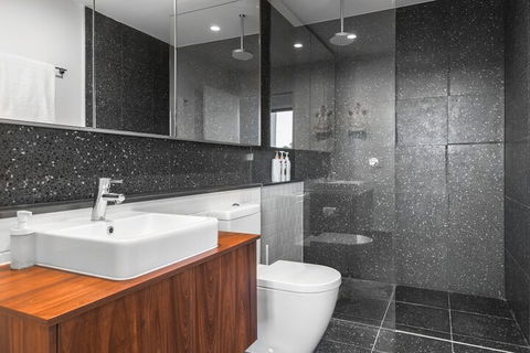 Manhattan Terrace House - Great Ocean Road Tourism 2