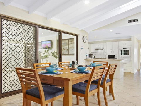 Saltwater Entertainers Paradise - Great Ocean Road Tourism 5