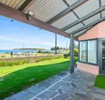 Victor Harbor Beachfront Bliss  WiFi - Great Ocean Road Tourism