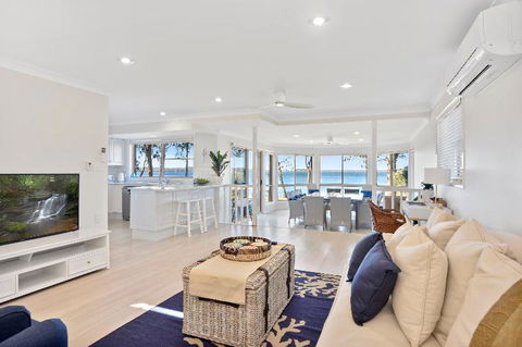 Adrift Retreat St. Georges Basin Waterfront Home - Great Ocean Road Tourism 1