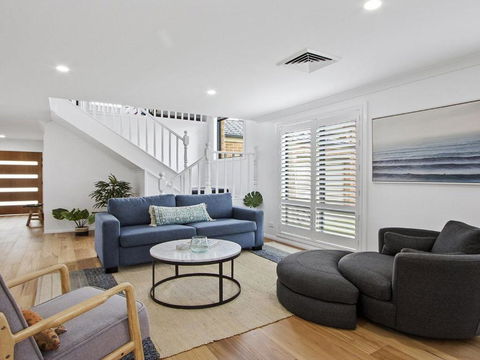 The Great White Beach Living At Its Best - Great Ocean Road Tourism 1