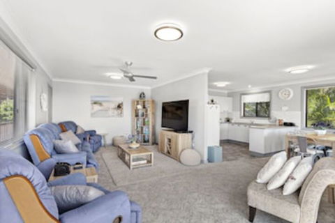 Wahgunyah Road, 50 - Great Ocean Road Tourism 0