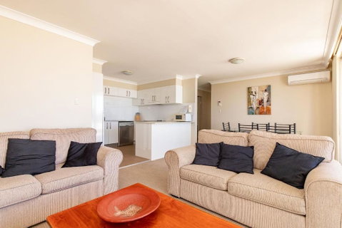 Beachpoint Unit 402 28 North Street - Great Ocean Road Tourism 1