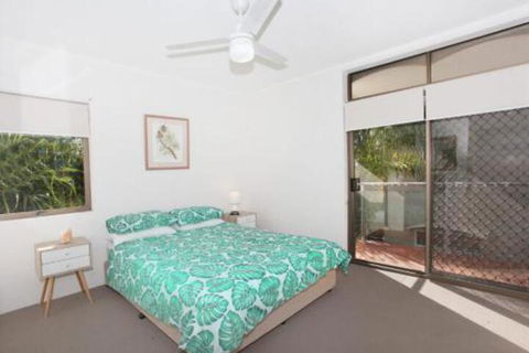 Unit 2 Cooltoro Court 7 Frank Street Coolum Beach 400 BOND LINEN INCLUDED - Great Ocean Road Tourism 2