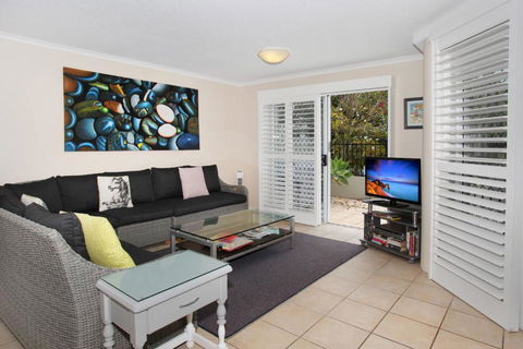 Unit 3 On The Park Coolum Beach - Great Ocean Road Tourism 2