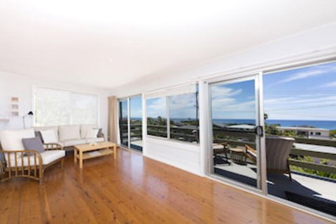 Beach Cottage - Great Ocean Road Tourism 0