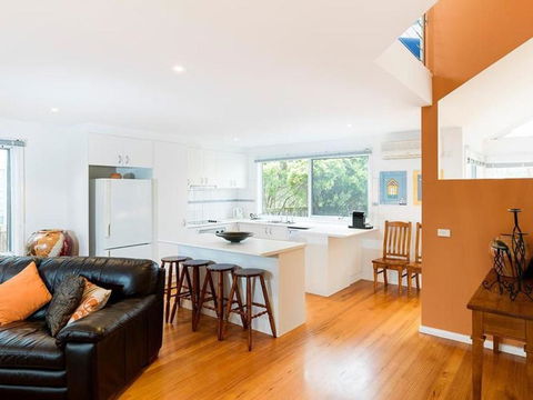 EVERGREEN BEACH HOUSE - Great Ocean Road Tourism 3