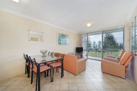 Ocean Court 8 13 Lord Street - Great Ocean Road Tourism 6