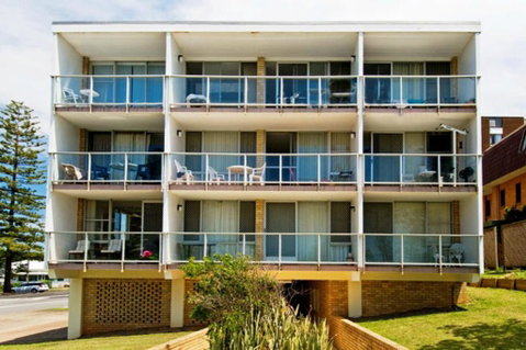 Ocean Court 1 13 Lord Street - Great Ocean Road Tourism 2