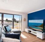 Villa Capri 3 Just a Hop Skip  Jump to Bowling Club - Great Ocean Road Tourism