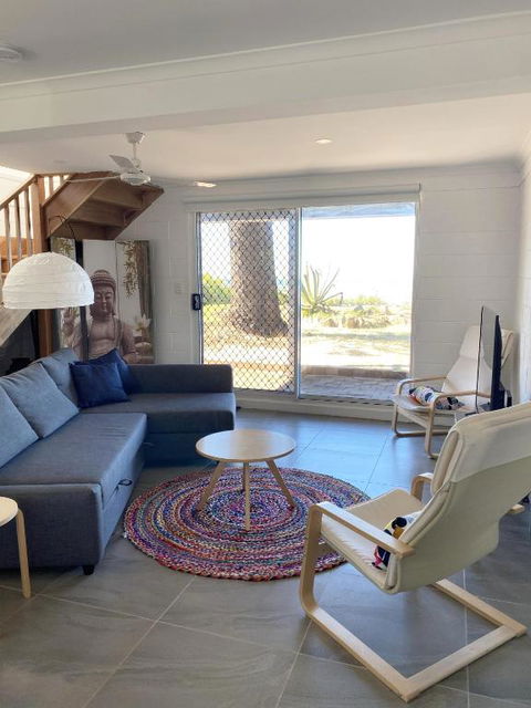 Happy Tides Beachfront Holiday Home - Great Ocean Road Tourism 2