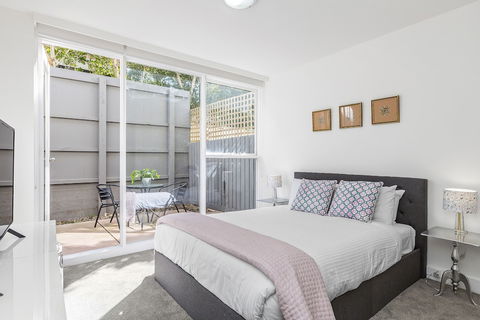 BOUTIQUE STAYS - Brighton By The Sea - Great Ocean Road Tourism 2