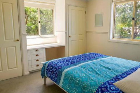 GUMS & ROSES Family Home In The Heart Of Town. - Great Ocean Road Tourism 2