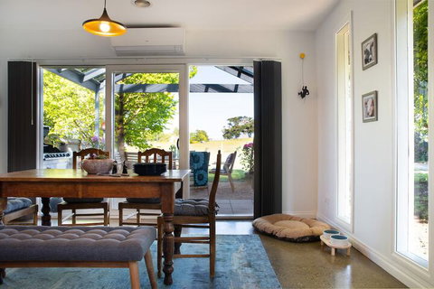 Wayward Cottage - Great Ocean Road Tourism 6