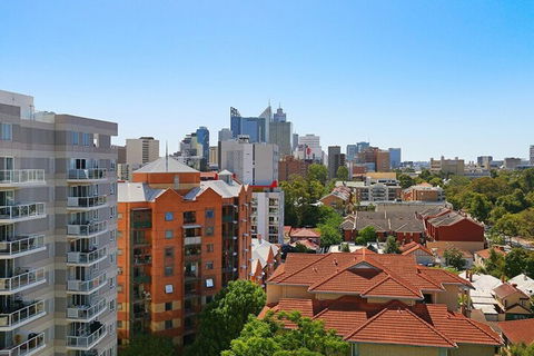 Stunning Two-storey Apartment In Perth's CBD - Great Ocean Road Tourism 2