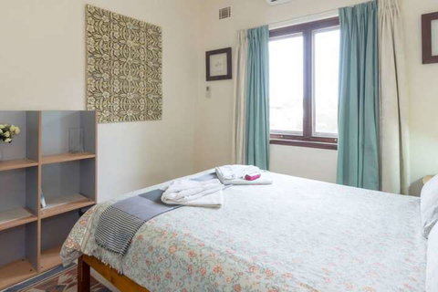 B6 Cafes & Restaurants Close To UWA - Great Ocean Road Tourism 6