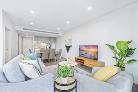 HomeHotel Luxury Apt With Shopping Mall Downstairs - Great Ocean Road Tourism 0