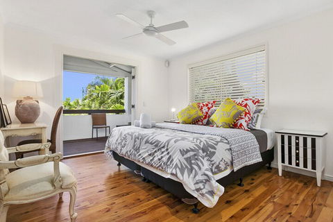Stunning Sunshine Beach House In Prime Location 31 Ferguson Street - Great Ocean Road Tourism 3