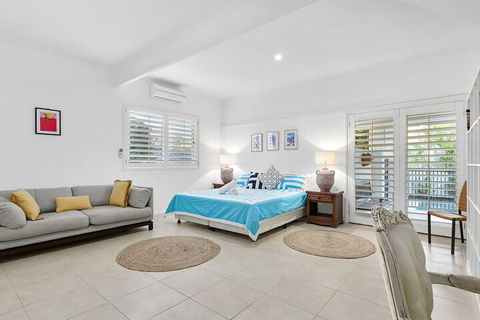 Stunning Sunshine Beach House In Prime Location 31 Ferguson Street - Great Ocean Road Tourism 6