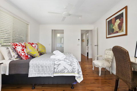Stunning Sunshine Beach House In Prime Location 31 Ferguson Street - Great Ocean Road Tourism 5