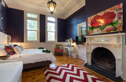 Rent Your Own Historic Hotel For Holidays & Events - Great Ocean Road Tourism 6