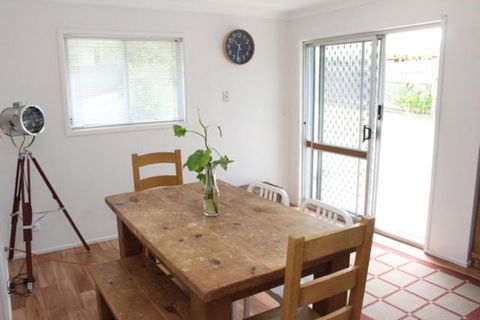 Coolum Classic Beach Shack Pet Friendly - Great Ocean Road Tourism 2